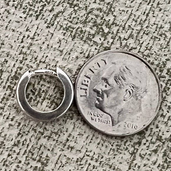 Three Small Sterling Sliver HUGGIE Earrings .925 - Picture 6 of 6